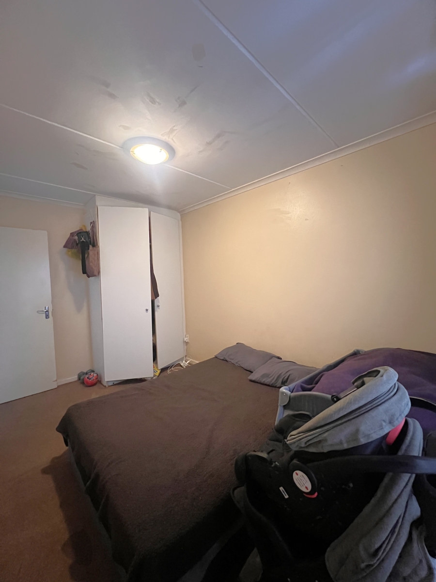 2 Bedroom Property for Sale in Guldenland Western Cape